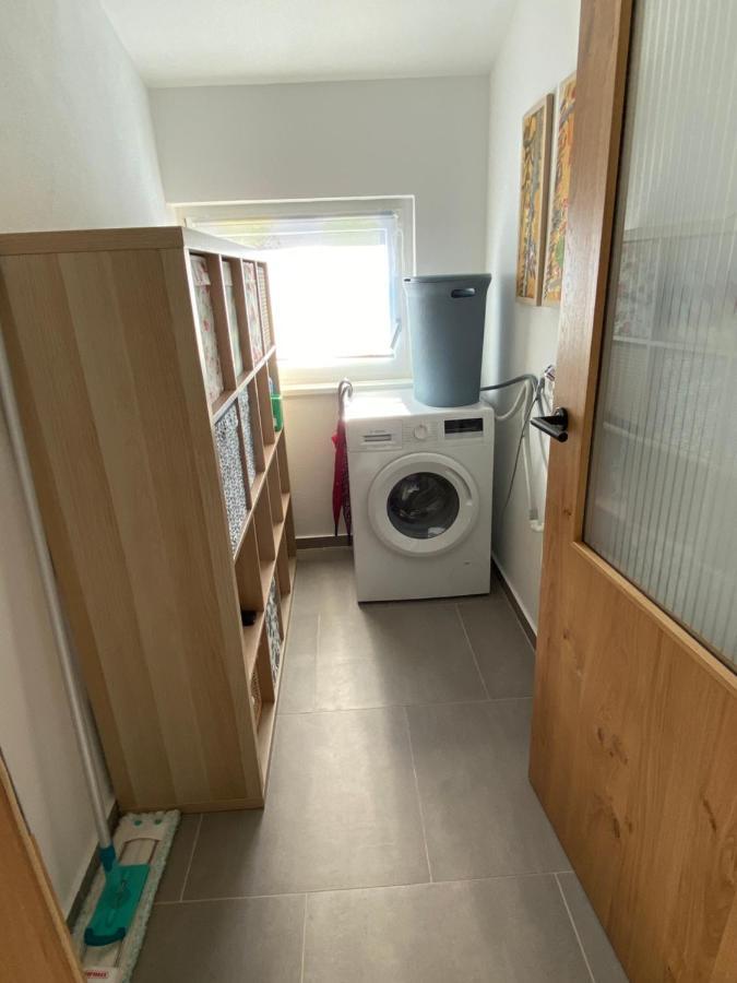 Moderne Kaminstube *